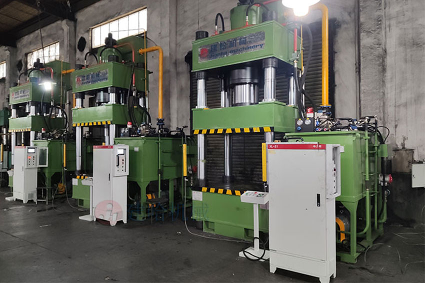 山東我们昱陽重液壓機廠家生産的500t刹車片液壓機