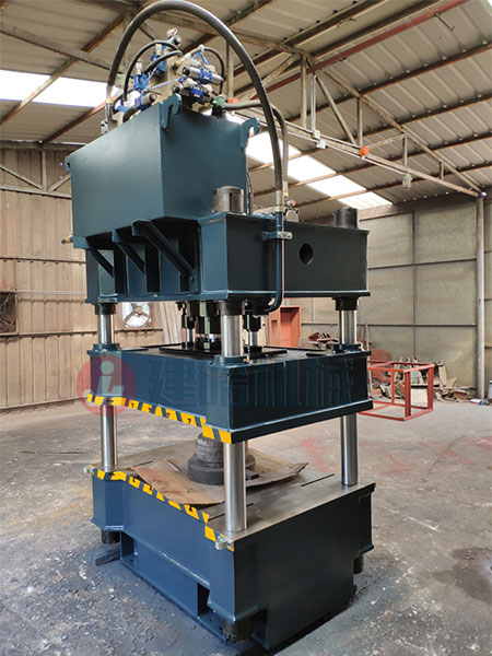 山東滨州正华自动化制造有限责任公司與您攜手并進伺服液壓機